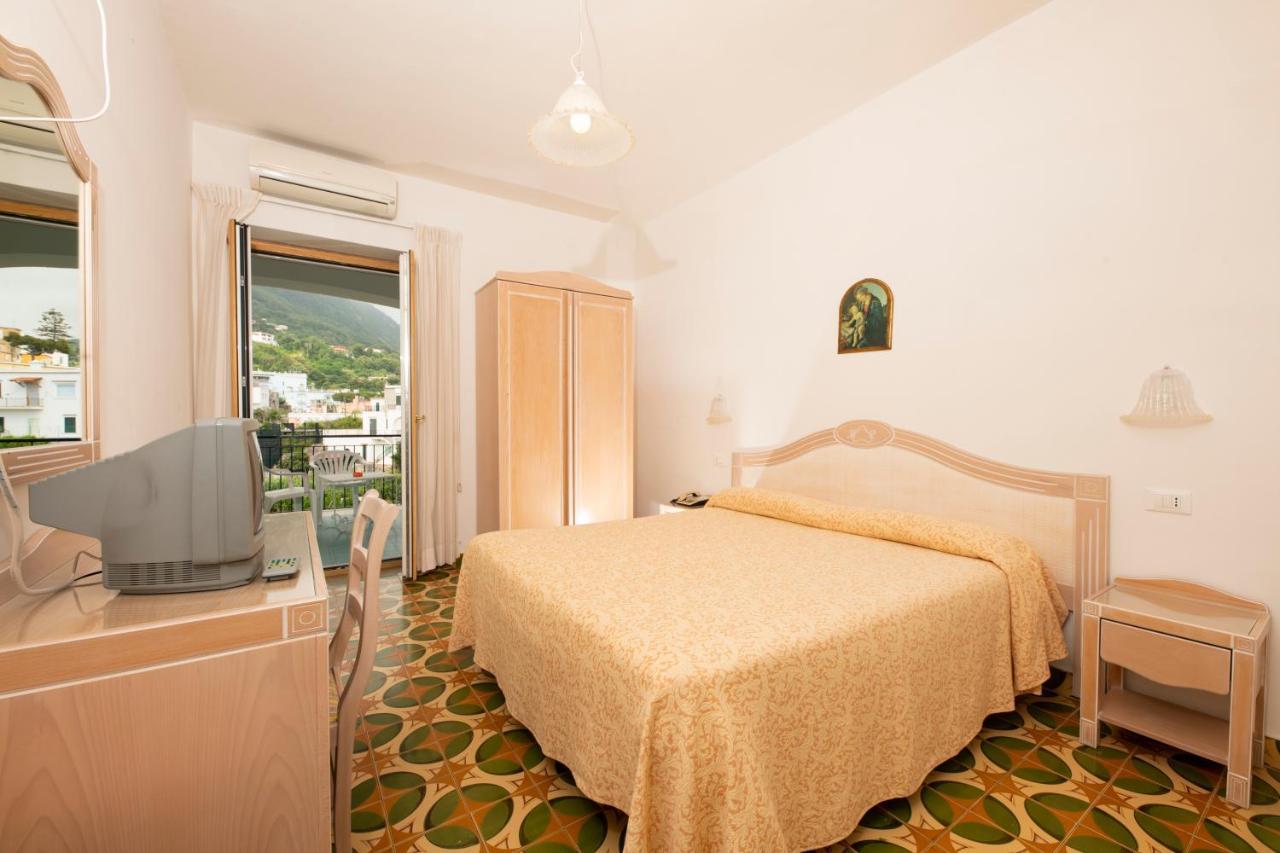 Hotel Candia Casamicciola Terme Екстериор снимка