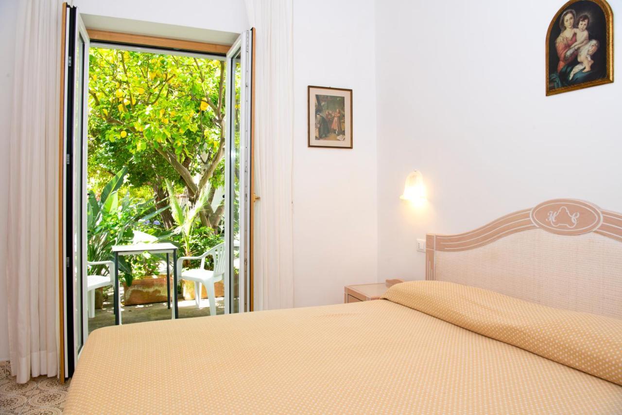 Hotel Candia Casamicciola Terme Екстериор снимка